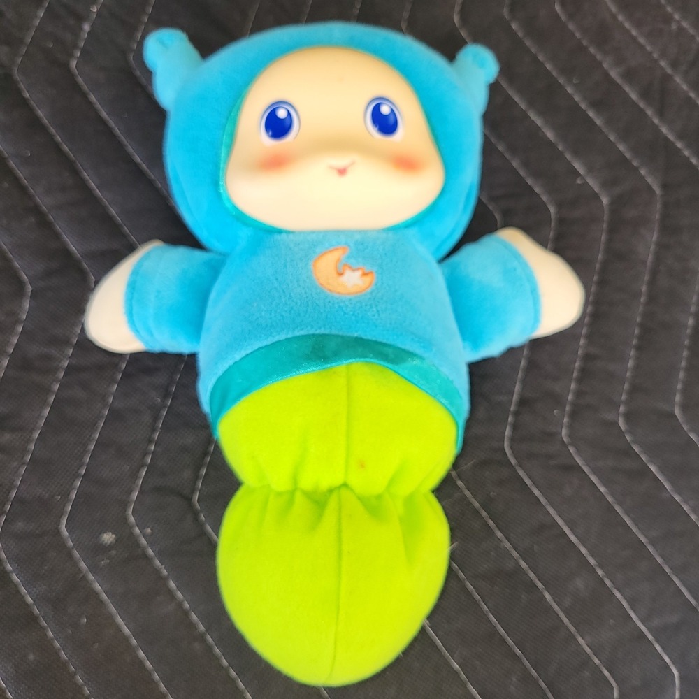 Playskool Hasbro 2011 Blue Lullaby Gloworm Glow Worm Music Toy 9" Plush Moon